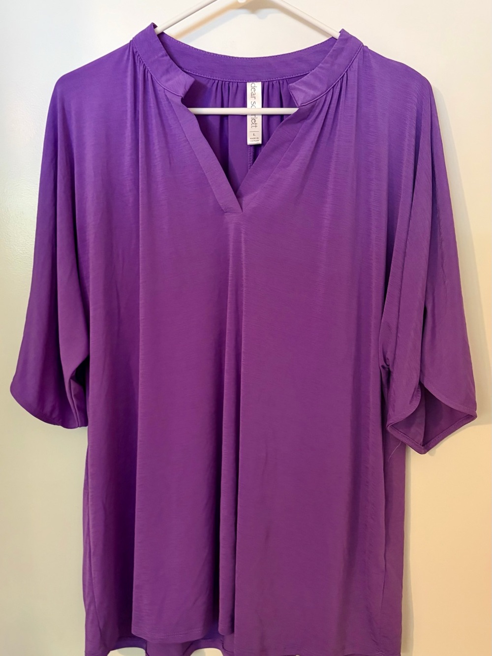 Dear Scarlett Breeze Relaxed V-Neck Blouse in Violet - Size L